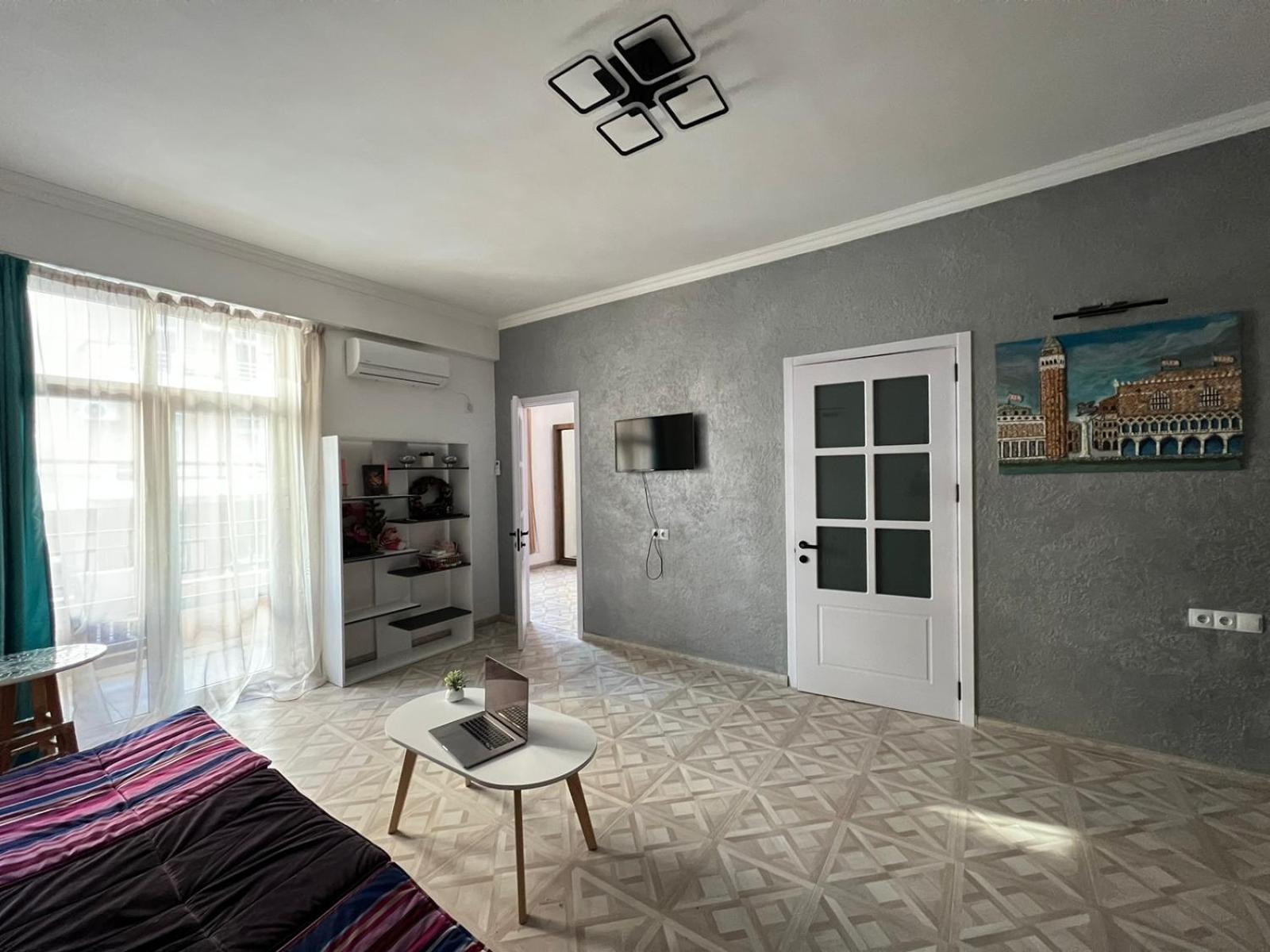 Apartment Sunny Mood Tbilisi Exterior photo